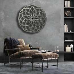 Circle metal wall clock